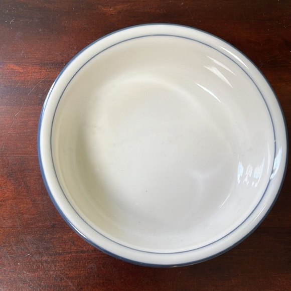 Lenox Poppies on Blue Creamer and Fruit Dessert Sauce Bowl - Picture 13 of 16